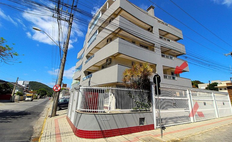 1009 - Apartamento para Locação em Bombinhas