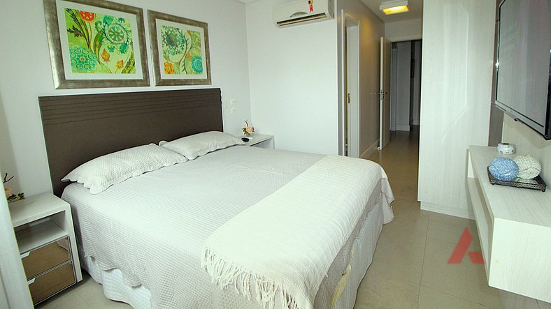 1039 - Apartamento em Condomínio Home Club - Bombinhas/SC